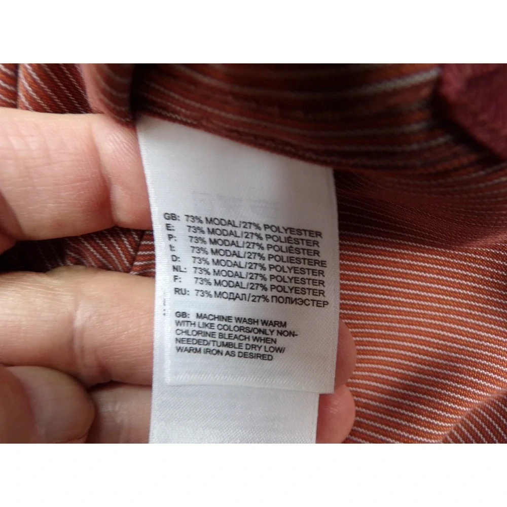 The North Face Men's Button Down Large Red Striped Shirt W/ Zip Pocket